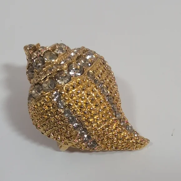 Nina Ricci Gold Vintage Conch Brooch - Picture 4 of 8